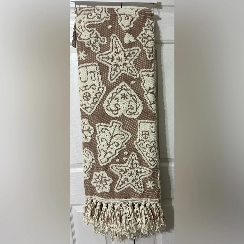 Cupcakes And Cashmere Gingerbread Cookie Throw Blanket Christmas 50”X70” NEW